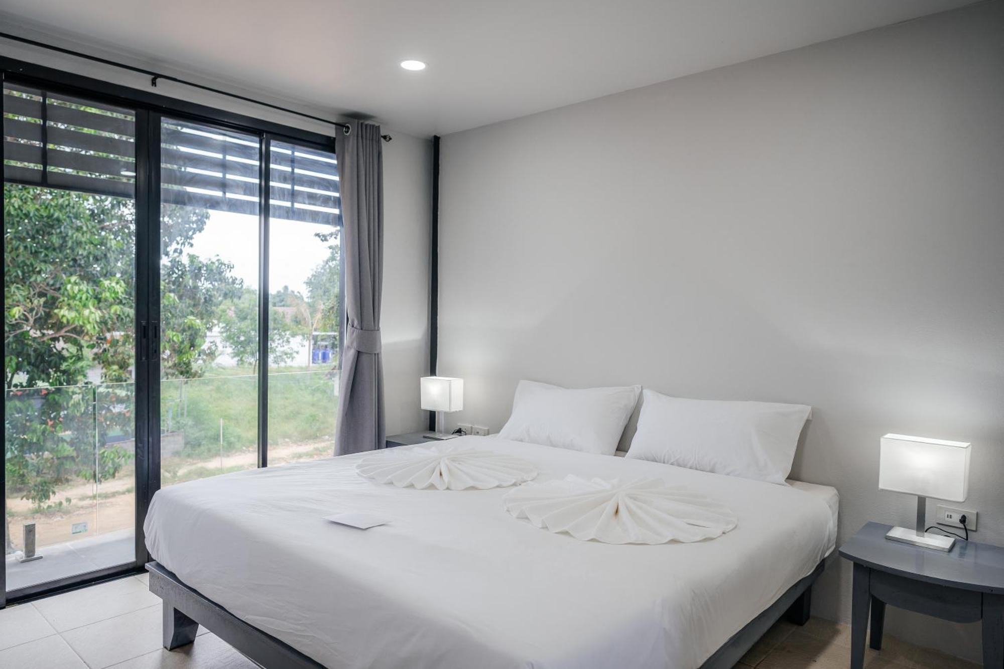 Nhà mặt đất 500 m² 12 phòng ngủ, 12 phòng tắm riêng ở Bo Phut Bophut Ngoại thất bức ảnh